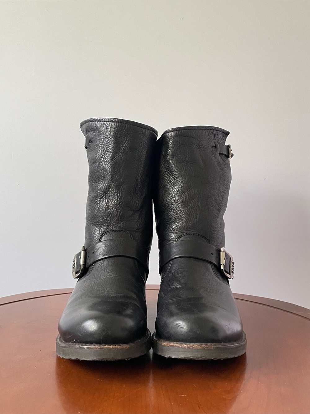 Frye Women's Veronica Short Leather Boots | US 9B - Picture 2 of 8